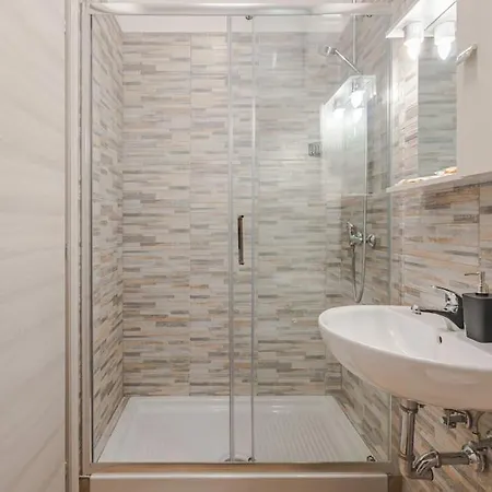 Free Wifi - Netflix - Sterpeto Elegant *