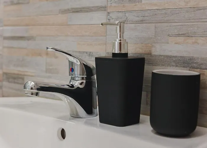 Free Wifi - Netflix - Sterpeto Elegant *